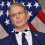 Copertina di Sanzioni all’Iran, gli Usa lanciano l’Operation Economic Outcast: “Taglieremo ogni sostegno al regime. Cina? Colpiamo chiunque faccia affari con Teheran”