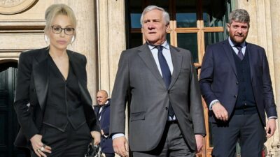 Copertina di Melonellum, banche, Vannacci: Tajani vola da Marina Berlusconi in Provenza