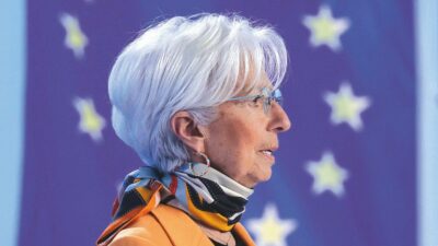 Copertina di Lagarde in corsa  per il World economic forum: lascerà la Bce?