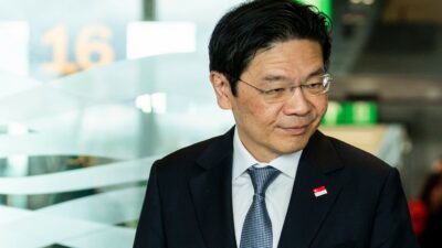 Copertina di Natalità a picco a Singapore, il governo offre alle famiglie fino a 47mila euro a figlio: la sfida alla crisi demografica