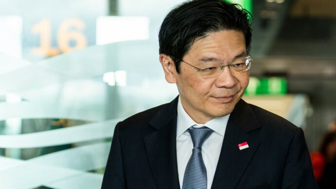 Natalità a picco a Singapore, il governo offre alle famiglie fino a 47mila euro a figlio: la sfida alla crisi demografica