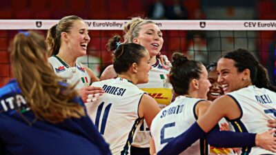 Copertina di Europei di volley femminile, per l’Italia è tutto facile: battuta anche la Slovacchia. Domani la sfida alla Francia per il primo posto