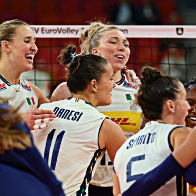 Copertina di Europei di volley femminile, per l’Italia è tutto facile: battuta anche la Slovacchia. Domani la sfida alla Francia per il primo posto