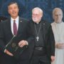 Copertina di Avanza la diplomazia vaticana: il capo della Cia vola a Mosca