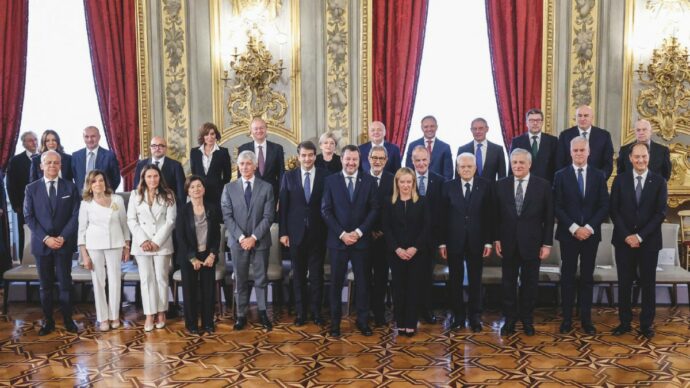 Il record di Giorgia, che ha copiato B. per durare di più