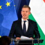 Copertina di Il premier ungherese Magyar rompe con la Russia: “È una minaccia” per Budapest. Resta il ‘no’ all’adesione accelerata dell’Ucraina all’Ue