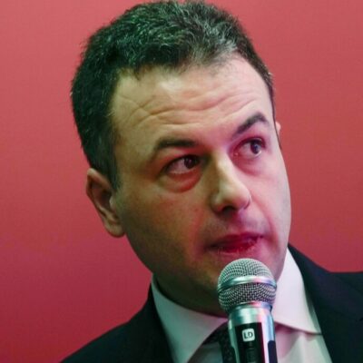 Copertina di Venezia e il caso della moschea, il sindaco: “Nessun confronto”. La comunità bengalese: “Se scioperiamo si fermano Fincantieri e turismo”