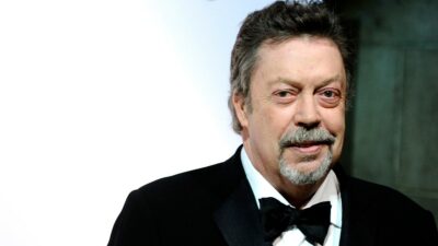 Copertina di Addio a Tim Curry, da Frank-N-Furter a Pennywise di “IT”. Cinquanta anni di carriera tra cinema, teatro e televisione