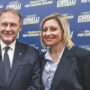 Copertina di Direzione generale su misura: pacco regalo per Lady Cirielli
