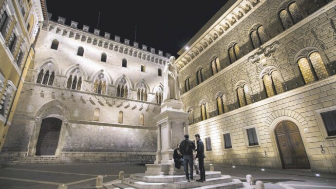 Intesa contro Mps: “Consob verifichi le mosse del cda”