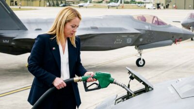Copertina di Nove miliardi per F-35 e anti-missili. E Tajani: “O il riarmo o il sociale”