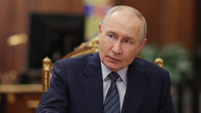 “Per Putin le trattative sono a un punto morto, intensificherà i raid in Ucraina”. Wsj: “Il capo della Cia ha avvertito Mosca di non attaccare la Nato”