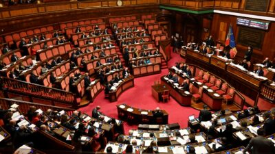 Copertina di Mps, la destra è pronta a dire “no” ai pm: negherà le chat dei 9 eletti