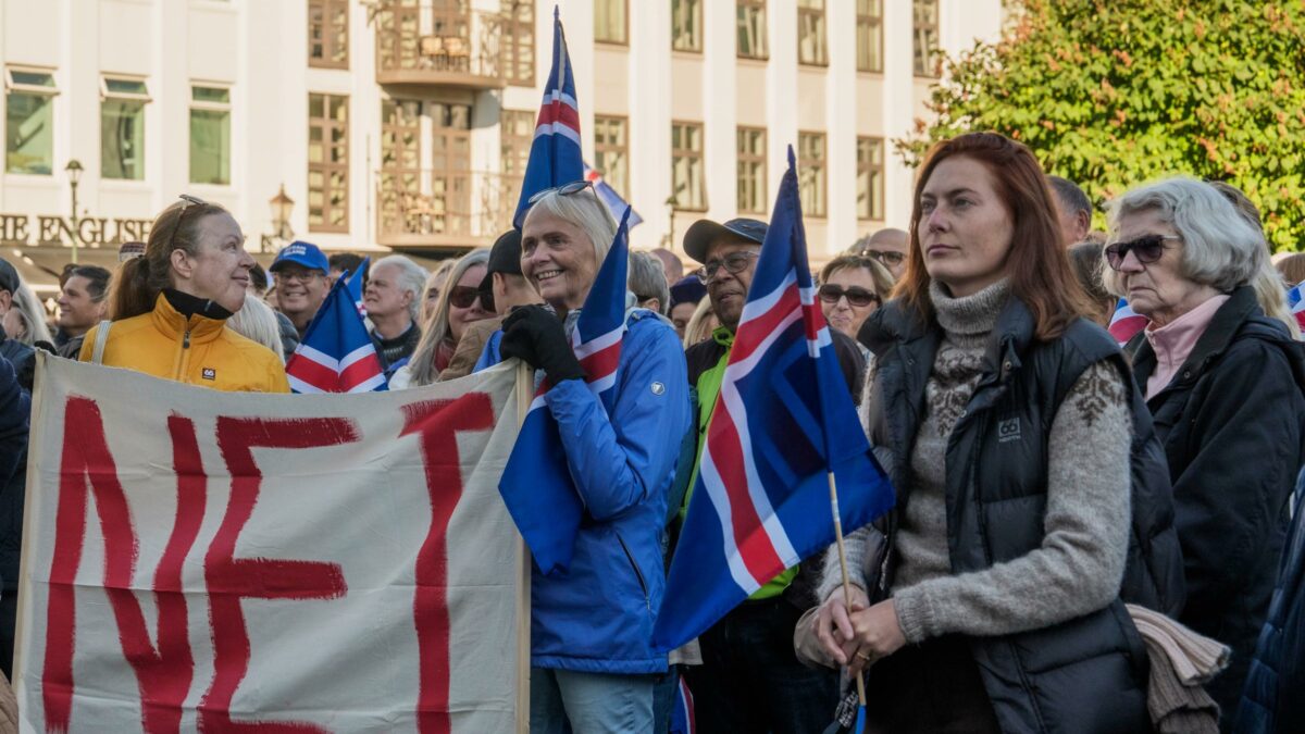 referendum in islanda il paese al voto per decidere se riprendere i negoziati di adesione all8217unione europea da Ilfattoquotidiano.it referendum in islanda il paese al voto per decidere se riprendere i negoziati di adesione all8217unione europea
