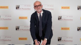 Copertina di Mattia Feltri alla corte di Del Vecchio: il giornalista lascia HuffPost e diventa editorialista di Quotidiano Nazionale