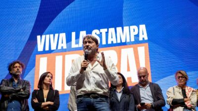 Copertina di La Rai obbedisce all’editto Meloni: “Report” ucciso  e Ranucci in esilio