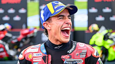 Copertina di MotoGp, dominio dei Marquez nella Sprint ad Aragon: vince Marc, Bezzecchi sul podio | L’ordine d’arrivo e la nuova classifica