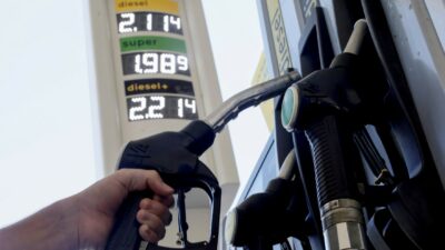 Copertina di Controesodo infuocato, con il diesel  sopra 2,1 euro si spenderà mezzo miliardo in più