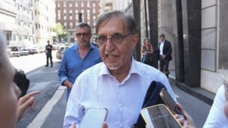 Copertina di La Russa: “La metodologia di Report andava abolita. Ranucci è la prova che le inchieste erano bufale”. L’avvocato del giornalista: “Incompatibile? Ci dicano perché”
