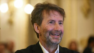 Copertina di Franceschini e il Parkinson, Conte: “Impagabile lezione di coraggio”. Speranza: “Fa sentire gli altri meno soli”