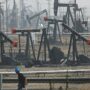 Copertina di Benzina e diesel: le raffinerie fanno miliardi gonfiando il prezzo finale