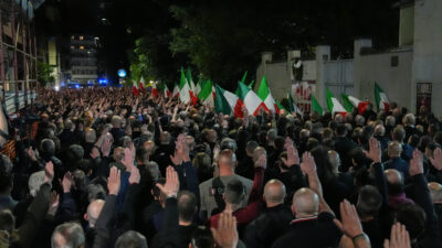 Copertina di La Procura di Milano archivia 18 neofascisti che hanno fatto il saluto romano al corteo per Ramelli nel 2023