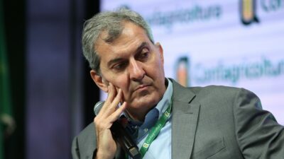 Copertina di Mario Calabresi pronto a candidarsi a sindaco a Milano: ha comunicato che lascerà gli incarichi in Chora Media