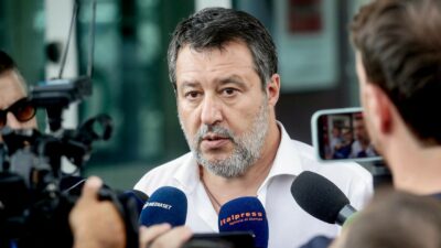 Copertina di Salvini sotto scacco: nuova associazione aperta ai non iscritti