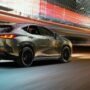 Copertina di Lexus NX si rinnova. Oltre 100 km in elettrico e ricarica rapida – FOTO