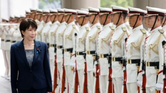 Copertina di Il gruppo femminista che si oppone al riarmo del Giappone: “Siamo in un nuovo periodo pre-bellico, ma le donne ora votano e faranno sentire la loro voce”