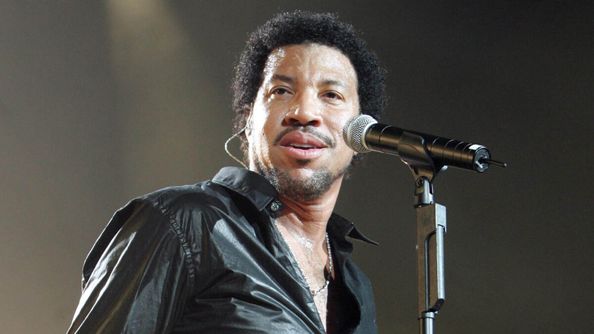 lionel richie potrebbe avere seri problemi cardiaci il lavoro 232 come una dipendenza per lui pensa di essere indistruttibile preoccupazione per la salute del re del soul da Ilfattoquotidiano.it lionel richie potrebbe avere seri problemi cardiaci il lavoro 232 come una dipendenza per lui pensa di essere indistruttibile preoccupazione per la salute del re del soul