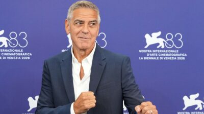 Copertina di “Viviamo in una cacocrazia, ma ne usciremo”, il Leone d’oro George Clooney contro Trump e una certa “idea di crudeltà”