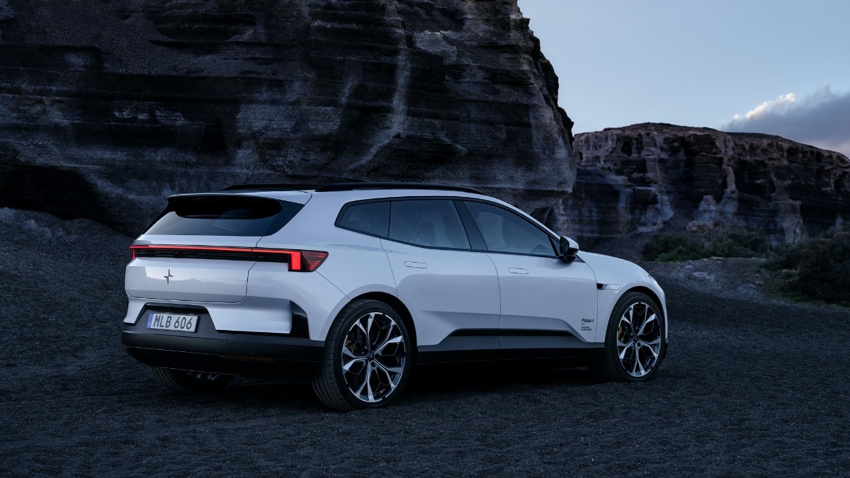Polestar 4 in versione suv con spazio e autonomia migliorata