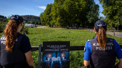 Copertina di Killer di Aarau, cosa sappiamo sull’ex cuoco: “Vent’anni per costruirsi un’arsenale di fucili, Beretta, pistole e munizioni”