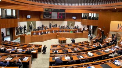 Copertina di Sardegna: la Regione spende 3,8 mln per veglione tv
