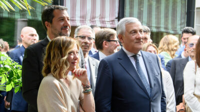 Copertina di Il 53% degli italiani boccia l’operato del governo Meloni. E per il 59% contano più i risultati della longevità: il sondaggio