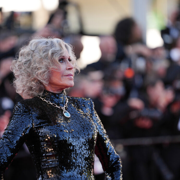 “I miliardari vogliono vivere per sempre mentre uccidono tutti noi. Trump e Vance? Ci libereremo di questi bastardi. A Hollywood esiste davvero una ‘lista nera’”: la stoccata di Jane Fonda