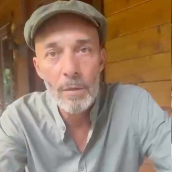 “Chi è entrato in casa non è un ladro, potrebbe essere stato mandato da qualcuno. Io e mia moglie accusati di speculazioni politiche sull’aggressione? Folle anche solo pensarlo”: lo sfogo di Max Laudadio