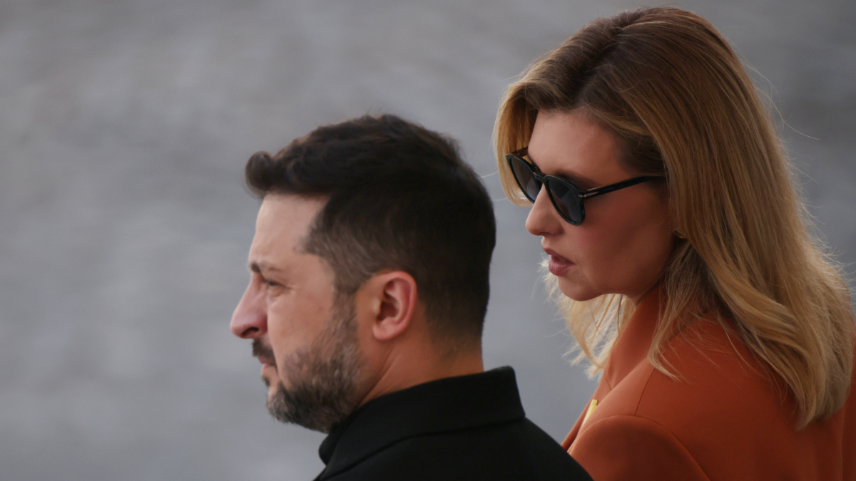 scorta a vita per la famiglia di zelensky un ddl rafforza la protezione delle alte cariche dello stato e dei capi della sicurezza da Ilfattoquotidiano.it scorta a vita per la famiglia di zelensky un ddl rafforza la protezione delle alte cariche dello stato e dei capi della sicurezza