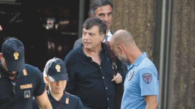 Copertina di Lavitola vuota il sacco: le 60 pagine che ora possono allargare l’inchiesta