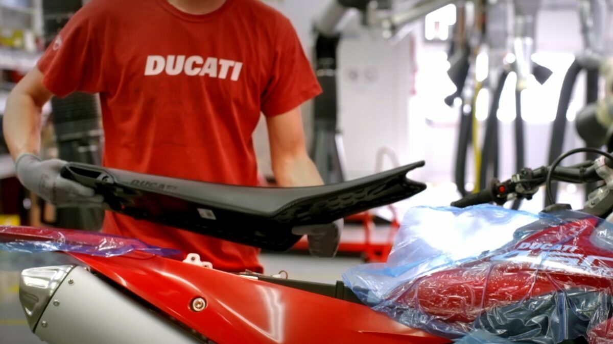 l8217ombra della crisi di volkswagen si allunga su ducati si valuta la vendita urso la tuteleremo da Ilfattoquotidiano.it l8217ombra della crisi di volkswagen si allunga su ducati si valuta la vendita urso la tuteleremo