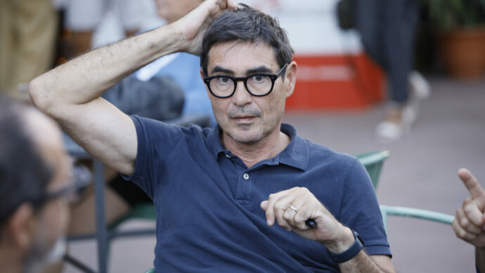Piccolotti (Avs) difende il marito Fratoianni dalle polemiche social sulla “vacanza di lusso”: “Lettino da 70 euro. E comunque ci battiamo per le spiagge libere”
