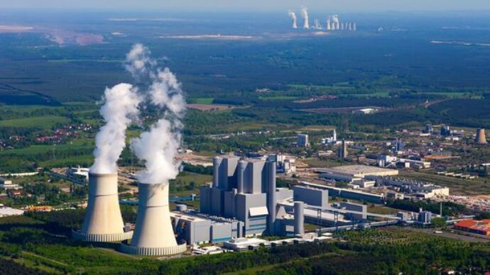 Dietro i sabotaggi alle centrali elettriche tedesche un attivista per il clima: come movente la “lotta ai combustibili fossili”
