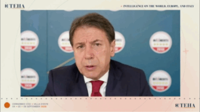Copertina di Conte a Cernobbio: “Irresponsabili gli impegni di Meloni con la Nato, Ue non ha vantaggi da escalation militare”