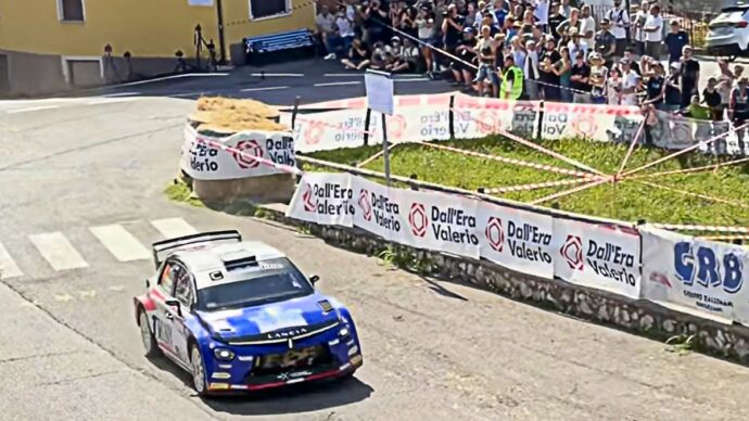 Tragedia al Rally della Val D’Aveto: auto esce di strada, morto copilota