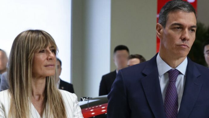 Spagna, Begoña Gomez davanti al giudice: l’udienza che può aprire il processo alla moglie di Sanchez anche se la procura ha chiesto l’assoluzione