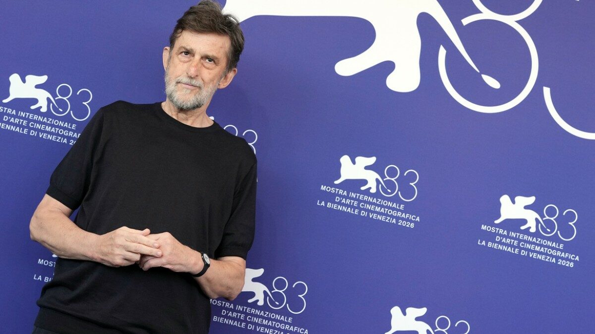spenga il telefono l8217ira di nanni moretti durante la proiezione venezia il regista scende in platea e la sala reagisce con un8217ovazione da Ilfattoquotidiano.it spenga il telefono l8217ira di nanni moretti durante la proiezione venezia il regista scende in platea e la sala reagisce con un8217ovazione