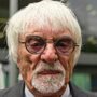 Copertina di Bernie Ecclestone arrestato a 95 anni: l’ex padrone della Formula 1 fermato in aeroporto con un fucile