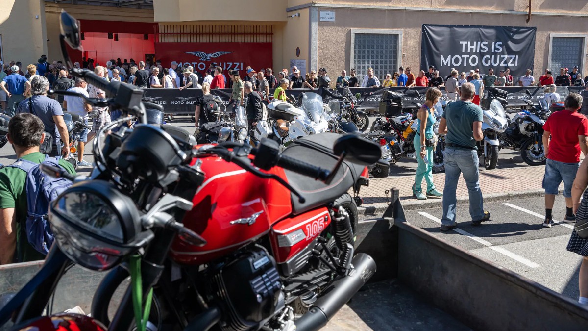 moto guzzi dietro la porta rossa di mandello rinasce la fabbrica dell8217aquila 8211 foto da Ilfattoquotidiano.it moto guzzi dietro la porta rossa di mandello rinasce la fabbrica dell8217aquila 8211 foto