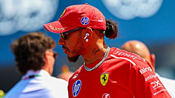 “Sono devastato, i ragazzi avevano lavorato tanto in fabbrica. Non siamo all’altezza”: lo sfogo di Hamilton dopo Monza
